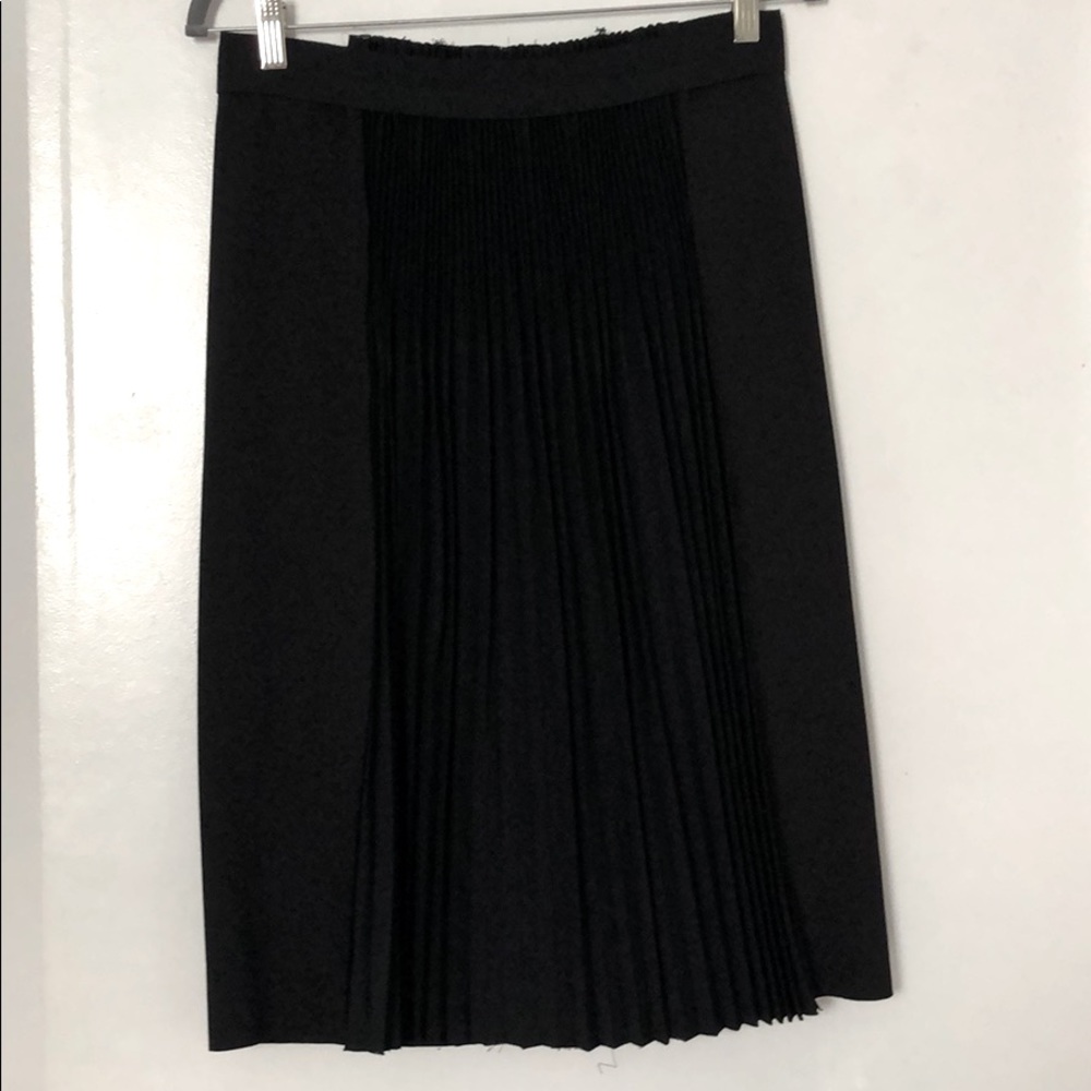 Elie Tahari black skirt